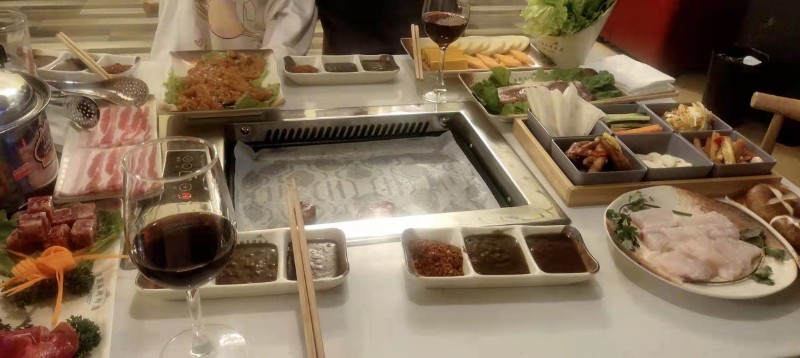 转让团结临街门面80平米餐饮美食餐馆