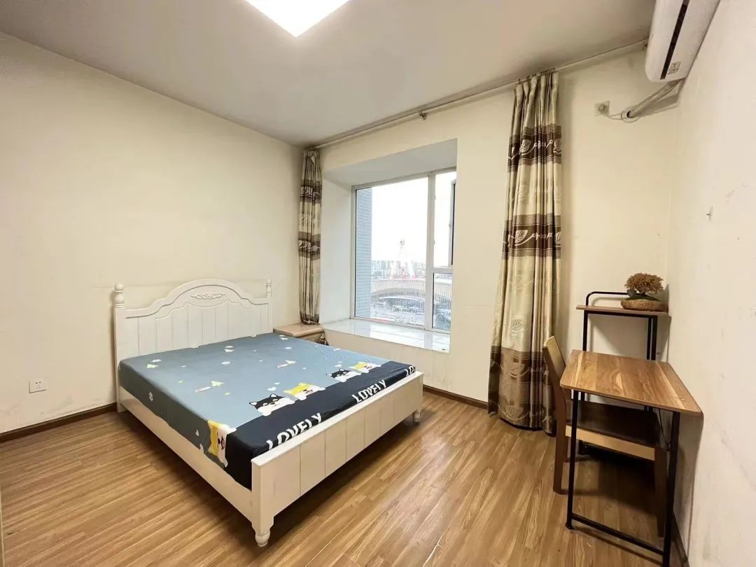 火车南站地铁口 精装次卧三条地铁 凯德苏宁广场步行上班